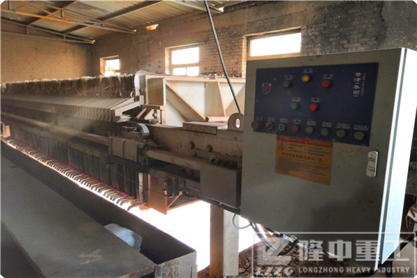 環(huán)保廂式壓濾設(shè)備的給料壓力應(yīng)該怎么控制 環(huán)保廂式壓濾設(shè)備的給料壓力應(yīng)該怎么控制