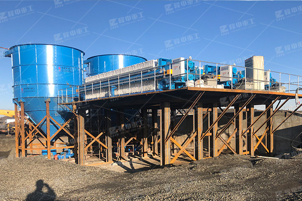 污泥處理壓濾機(jī)設(shè)備，污泥壓濾機(jī)多少錢一臺(tái)？