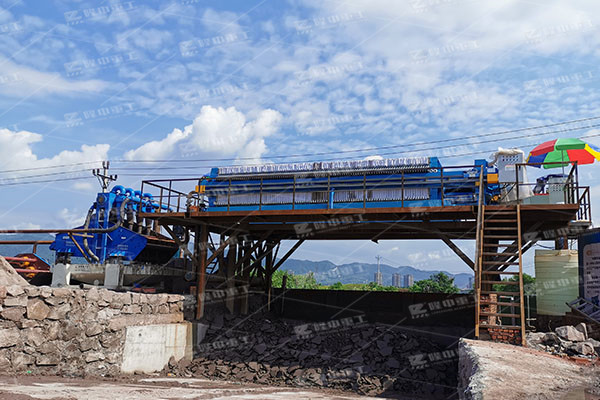 如何判斷污泥壓濾機濾板的質(zhì)量，教你三個招數(shù)非常實用