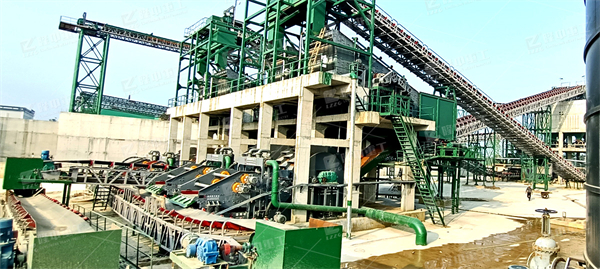 水洗砂生產(chǎn)線方案配置，要求兩月加工六萬噸石料，石子沙子都要